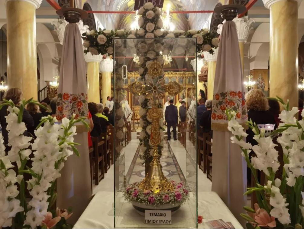 Τρίκαλα: Την Παρασκευή στον Ι.Ν. Αγίου Κωνσταντίνου η Υποδοχή του Τιμίου Ξύλου 